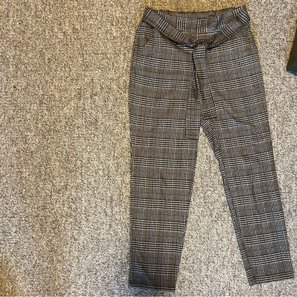 Haute Monde plaid cigarette pants